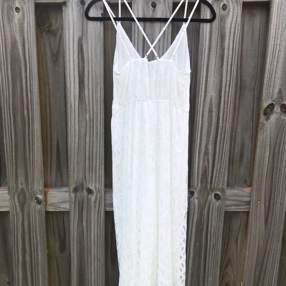 Francesca’s White Lace Romper - Picture 3 of 10